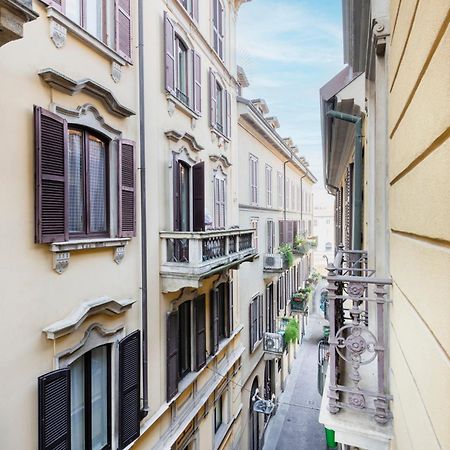 Amazing, New & Fully Furnished Studio In Duomo Milánó Kültér fotó