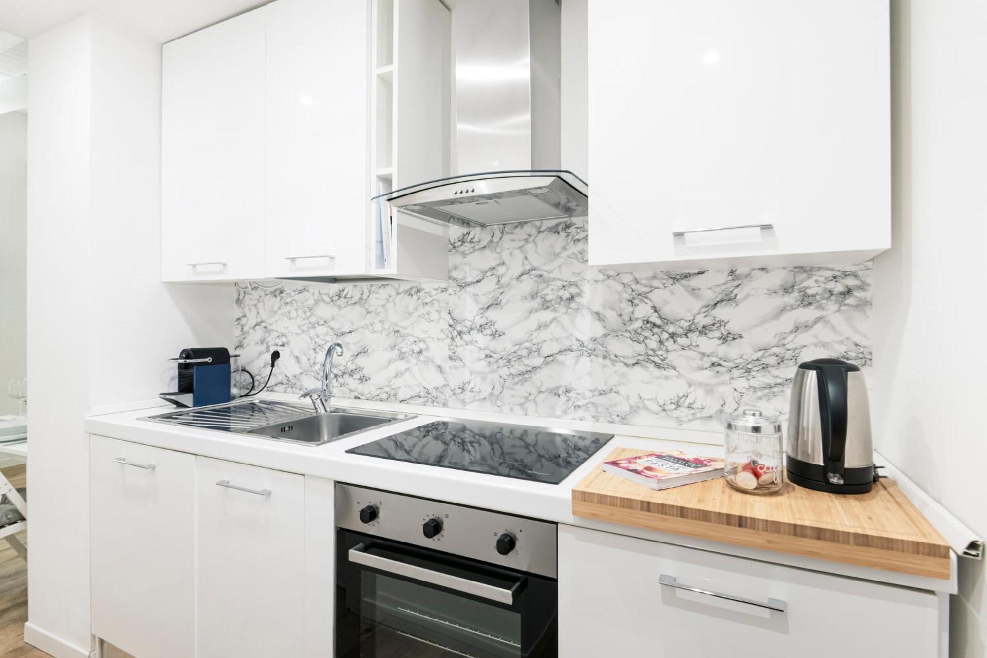 Amazing, New & Fully Furnished Studio In Duomo Milánó Kültér fotó